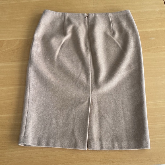 Lord & Taylor wool skirt - Picture 3 of 4